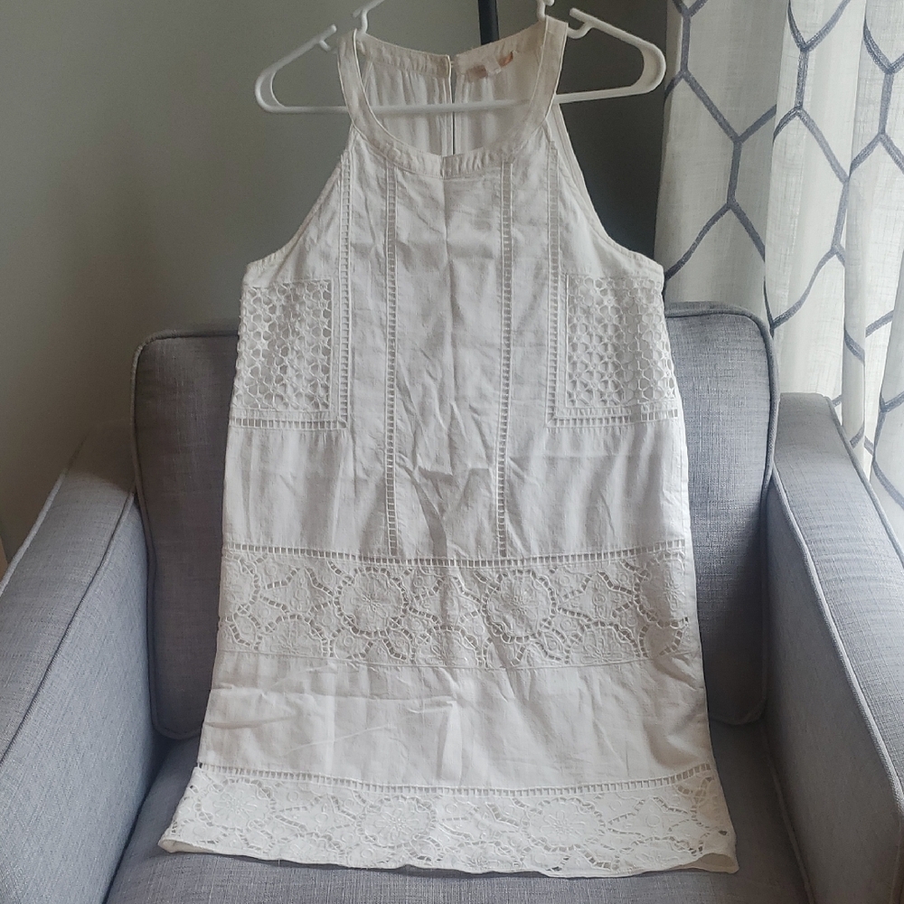 White Lace Sleeveless Dress